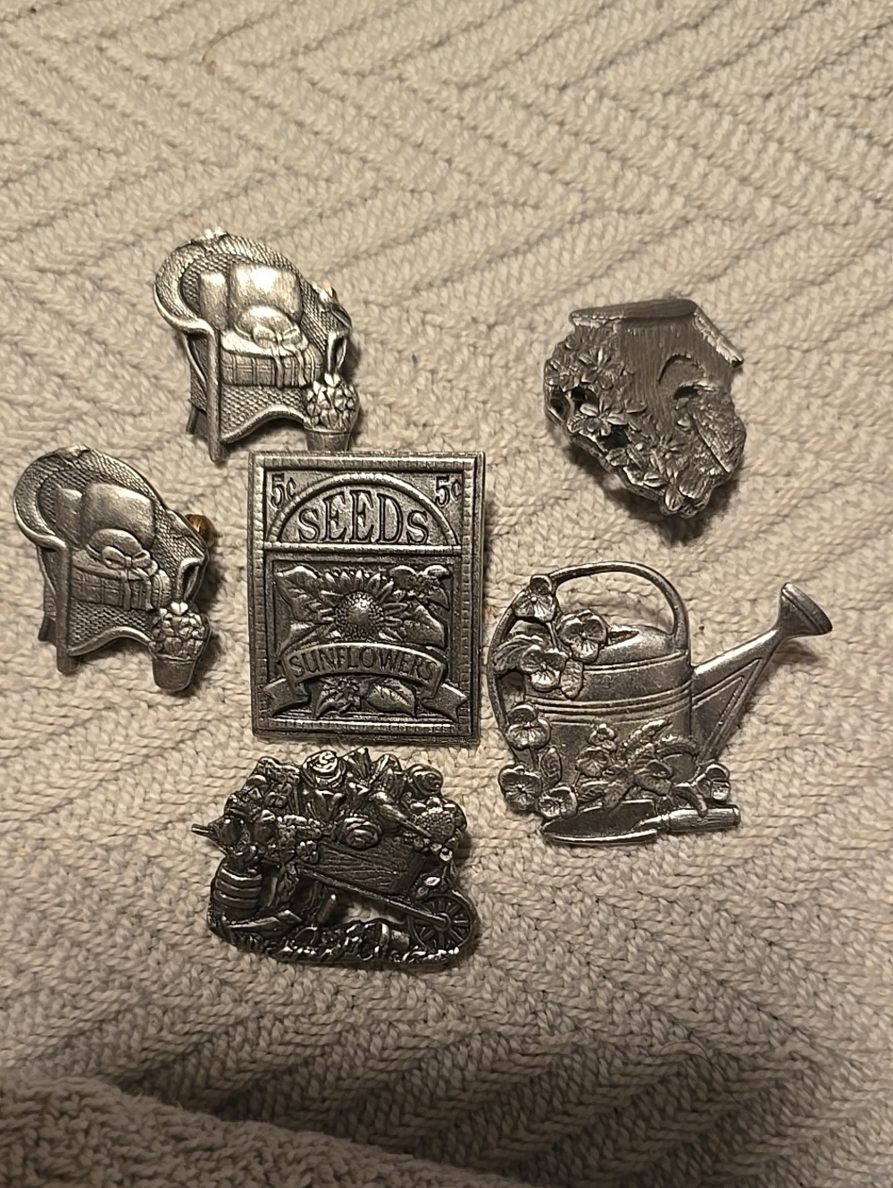 Vintage Silver Garden-Themed Lapel Pins - Silver